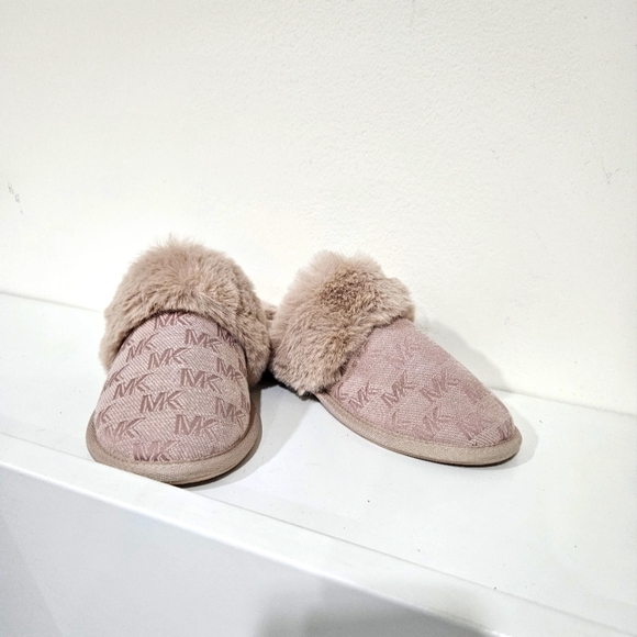 Michael Kors Pink Sleepers NWOT - Picture 2 of 3